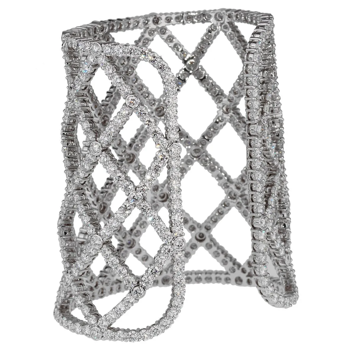 Boucheron 64.47ct Weave Diamond White Gold Cuff