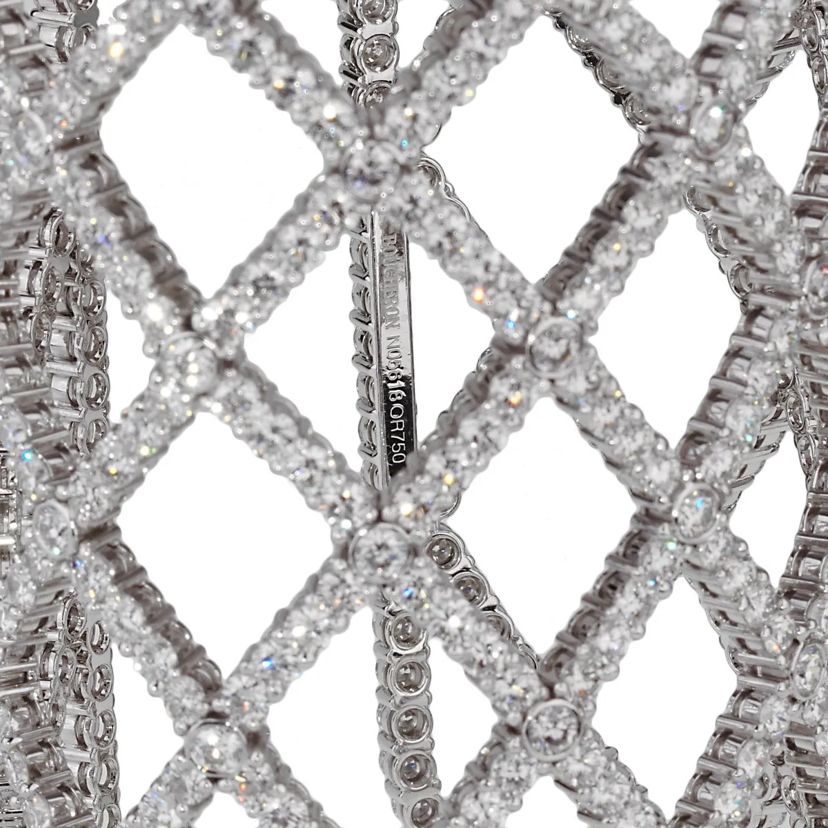 Boucheron 64.47ct Weave Diamond White Gold Cuff