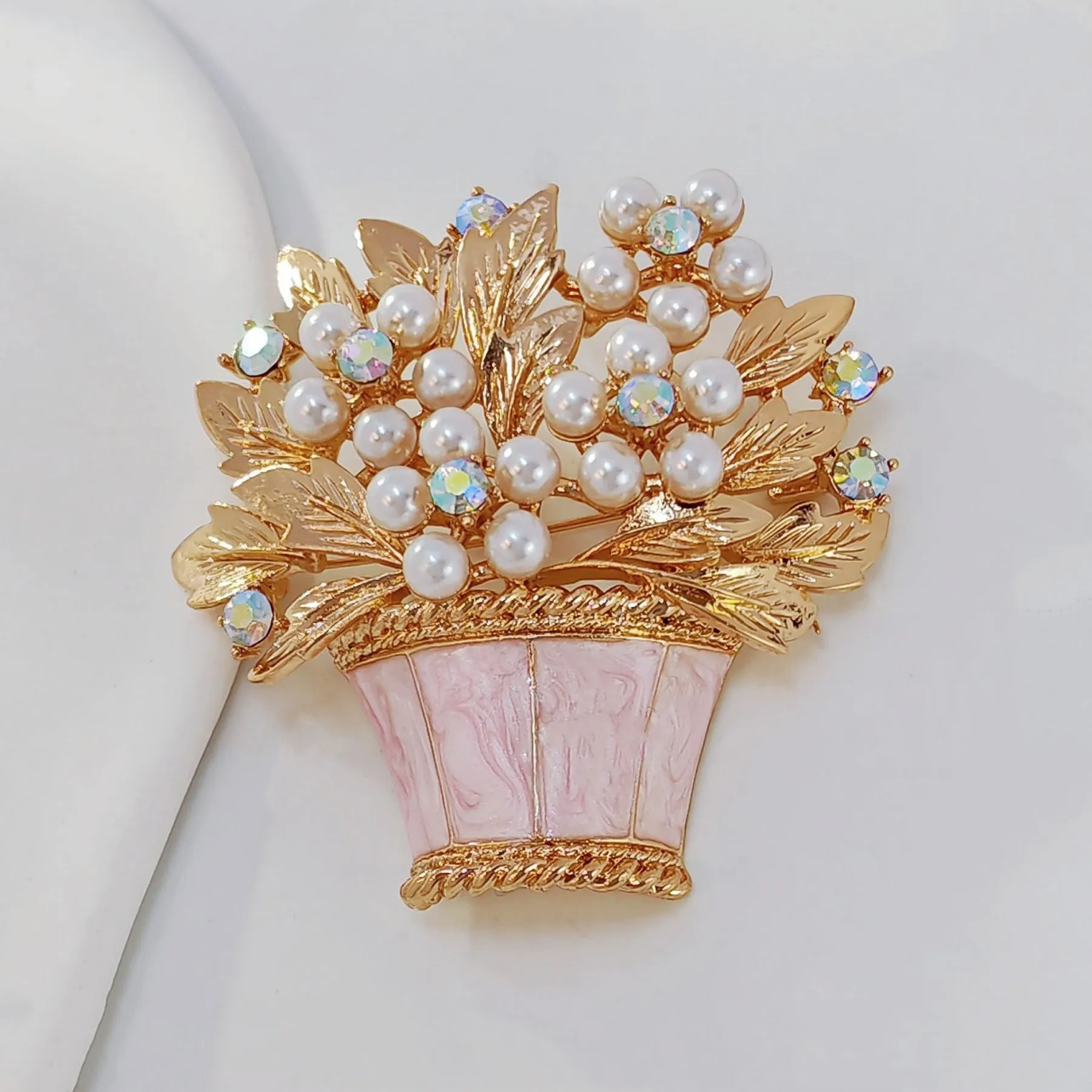 Gorgeous Pearl Floral Pink Basket Brooch Pin Mother Gift Jewelry