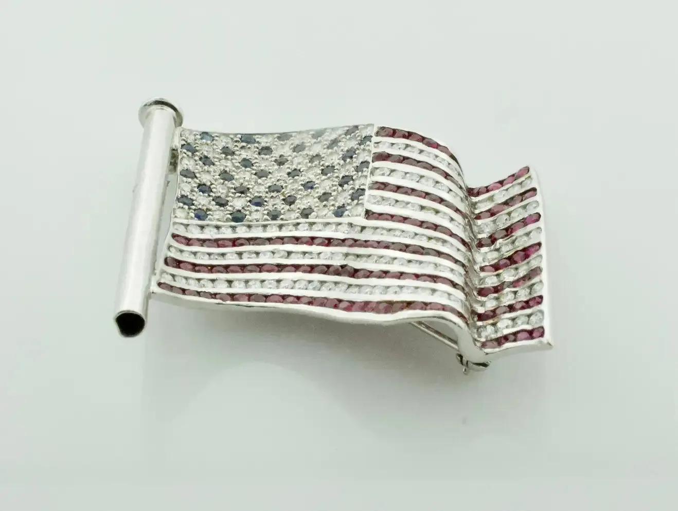 Large Patriotic United States Diamond, Ruby and Sapphire Flag Brooch in 18 Karat