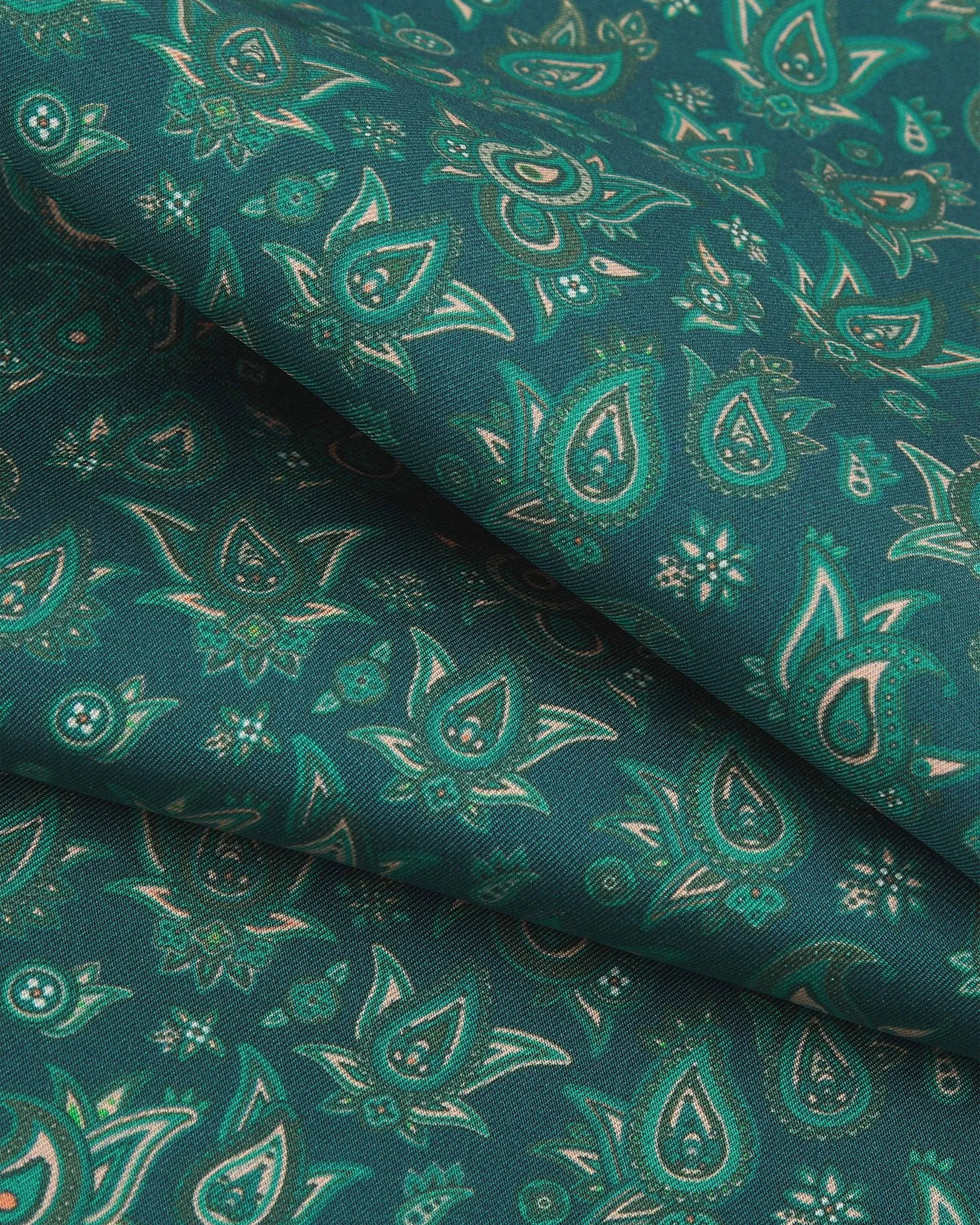 Men's Silk Paisley Scarf in Emerald - The Buttermere