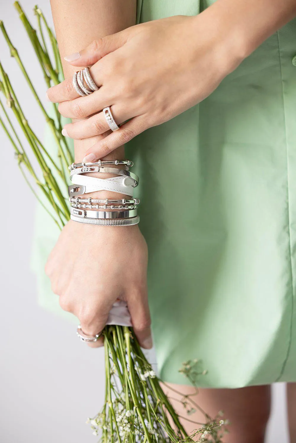 Move Noa Pavé Bangle