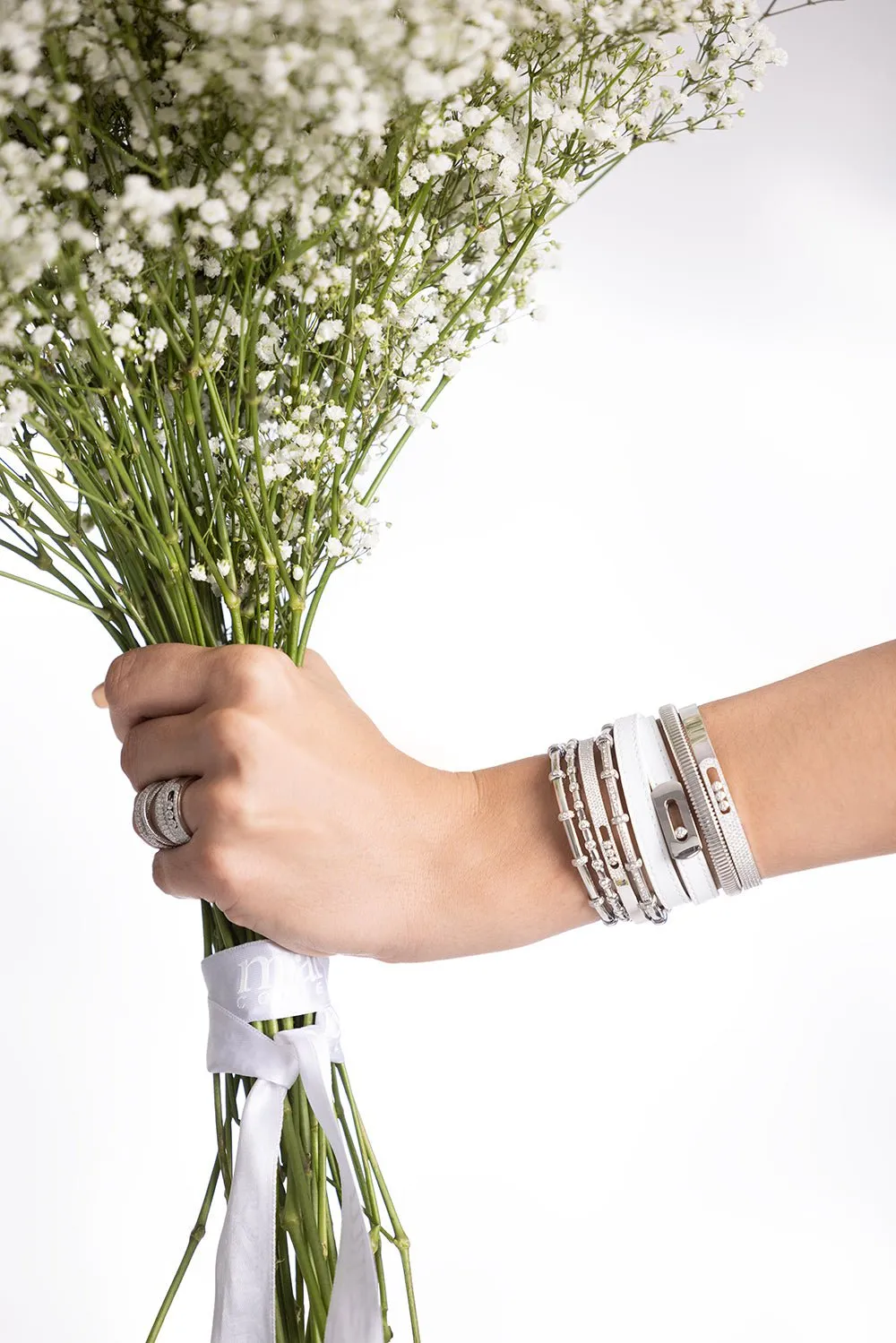 Move Noa Pavé Bangle
